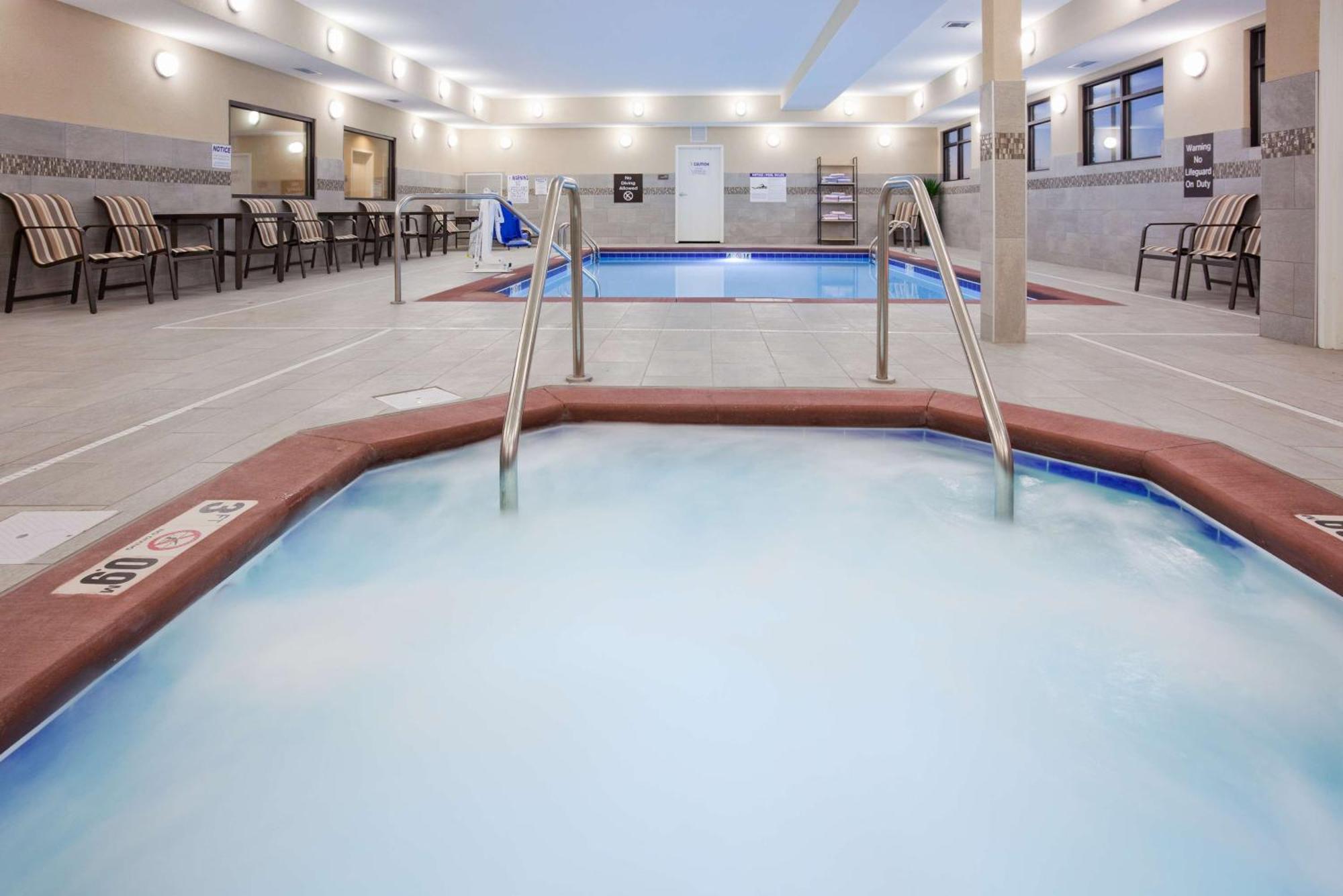 Homewood Suites Davenport Беттендорф Экстерьер фото
